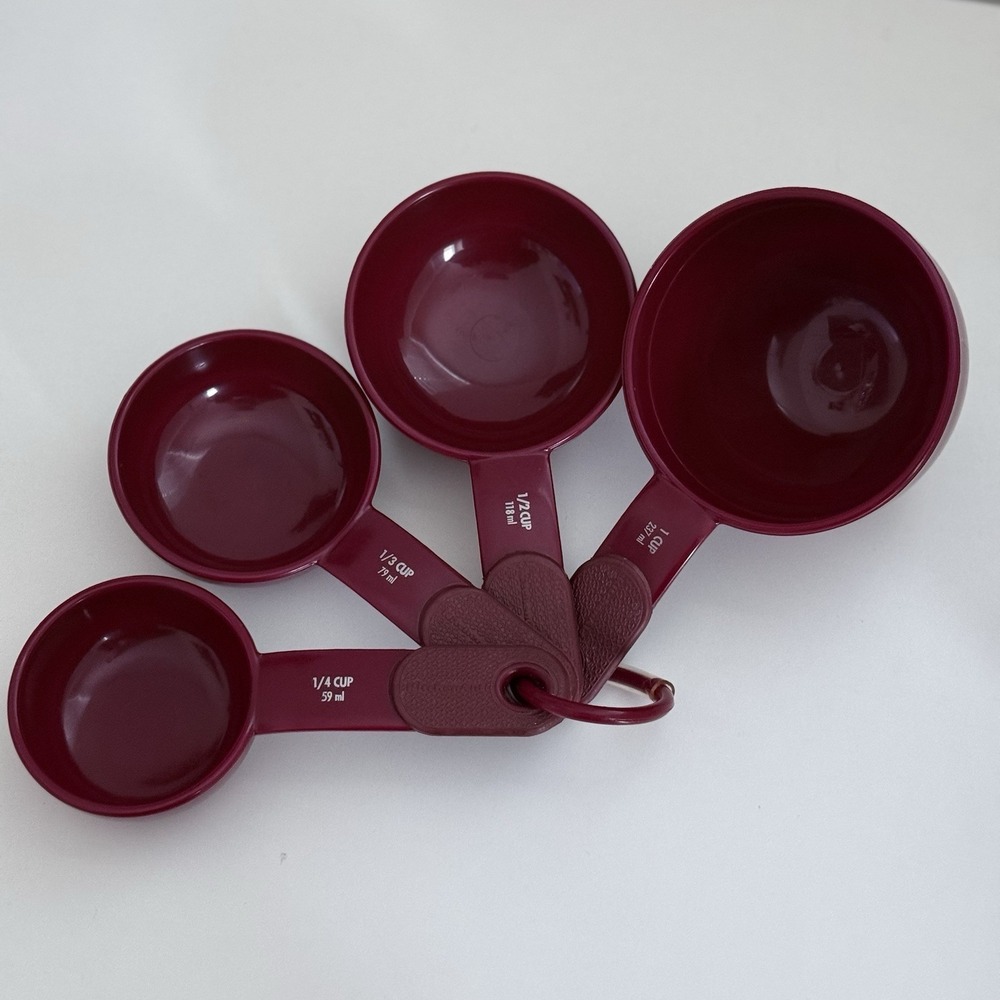 KitchenAid Red Plastic Measuring Cups Rubber Grip Complete Set with Clip